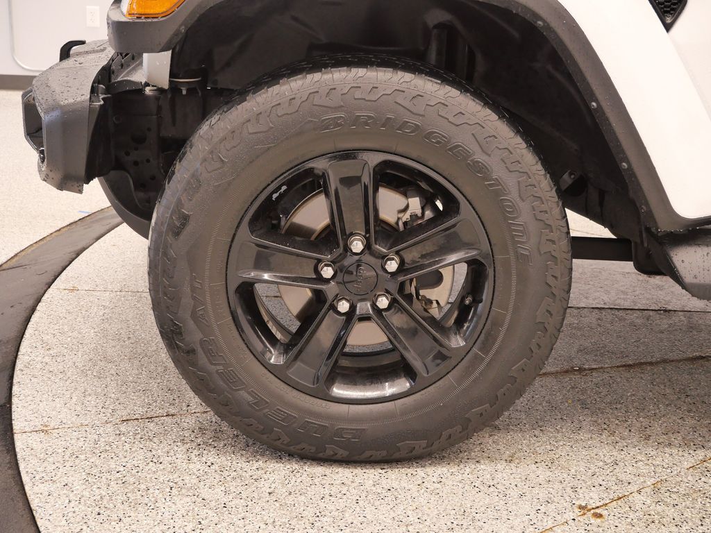 Thumbnail: 2021 Jeep Wrangler - 7
