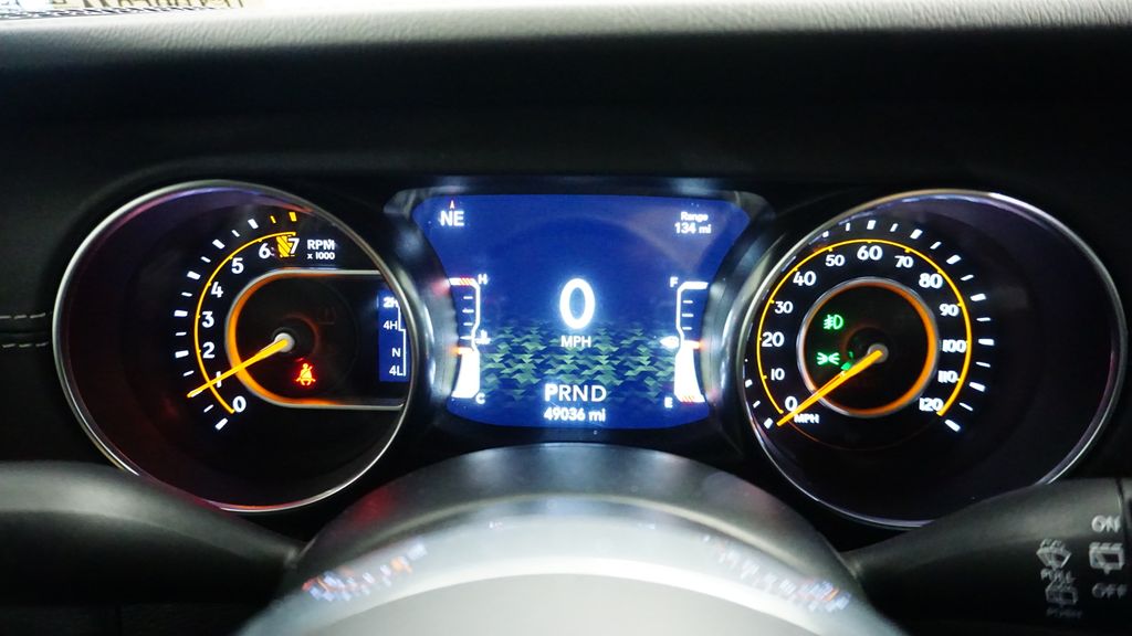 Thumbnail: 2022 Jeep Wrangler - 14