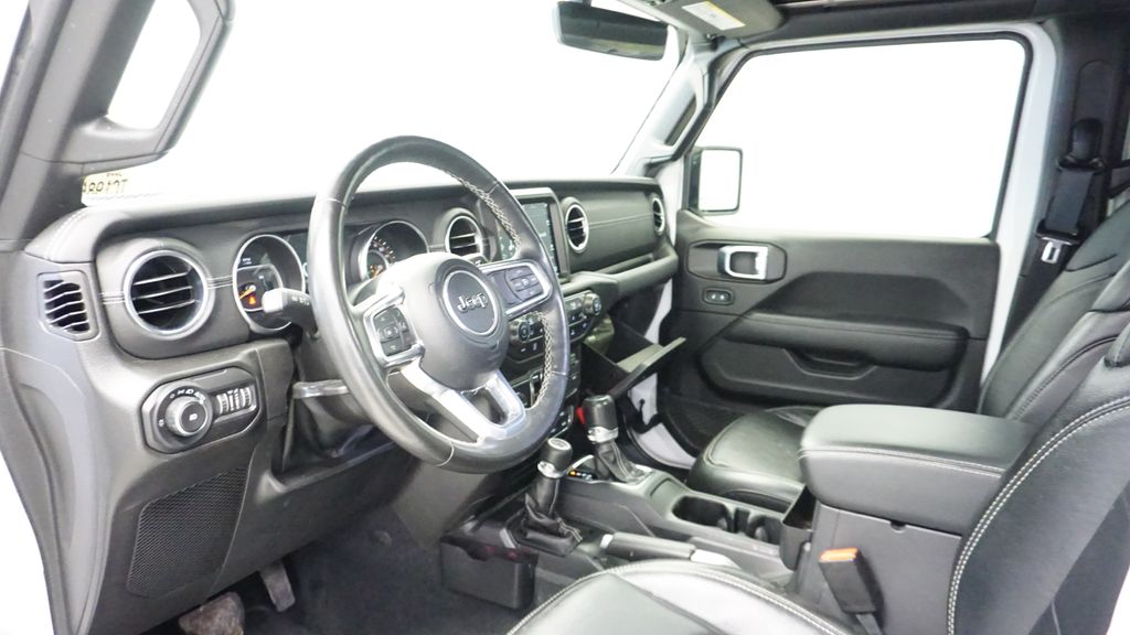 Thumbnail: 2022 Jeep Wrangler - 11