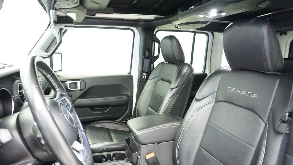 Thumbnail: 2022 Jeep Wrangler - 9