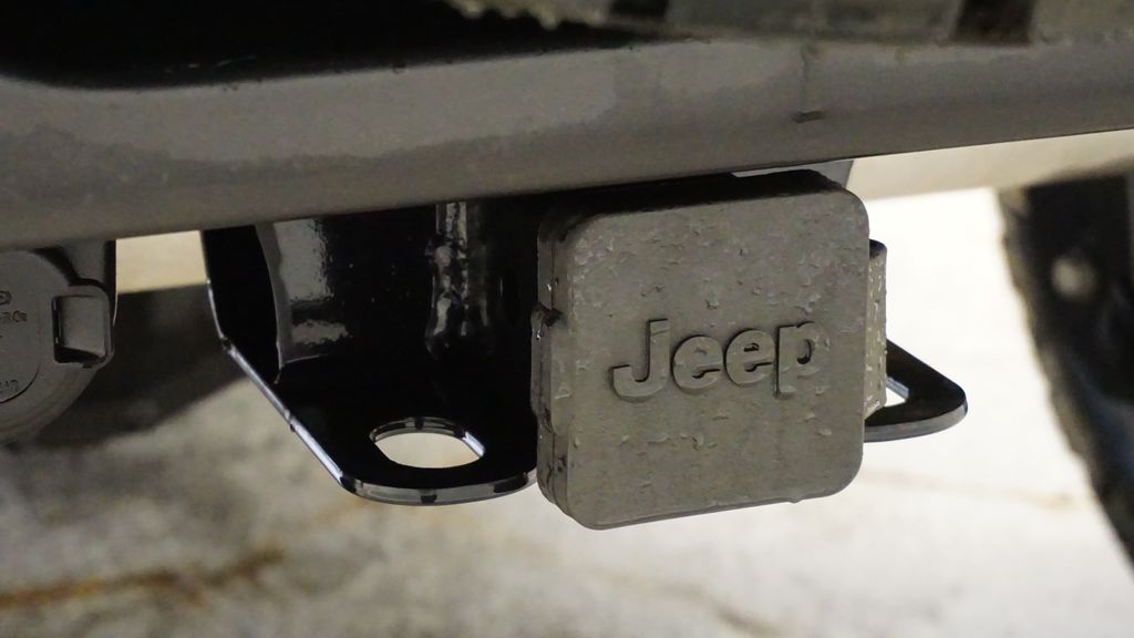 Thumbnail: 2022 Jeep Wrangler - 24