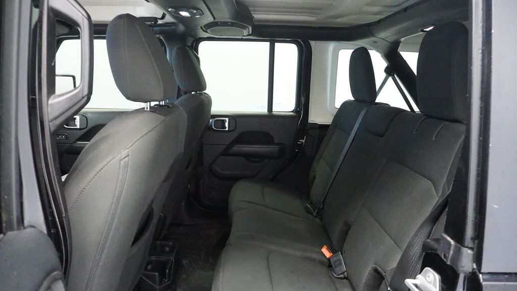 Thumbnail: 2018 Jeep Wrangler - 31