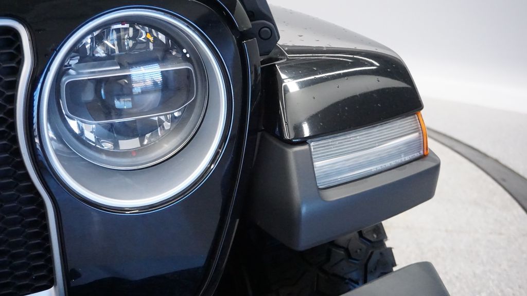 Thumbnail: 2018 Jeep Wrangler - 25