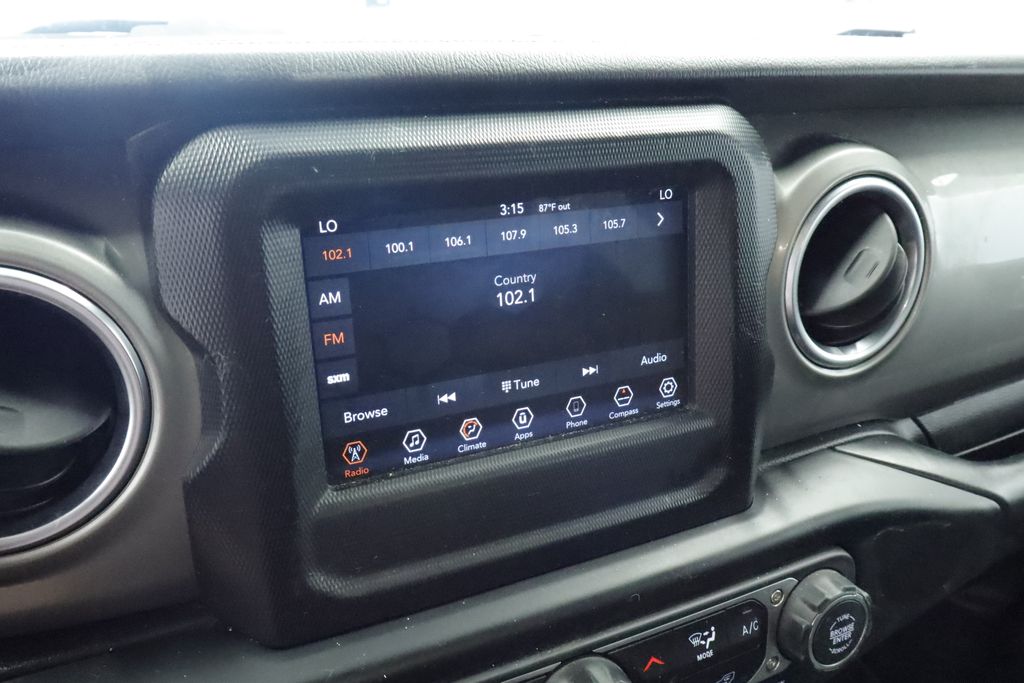 Thumbnail: 2019 Jeep Wrangler - 30