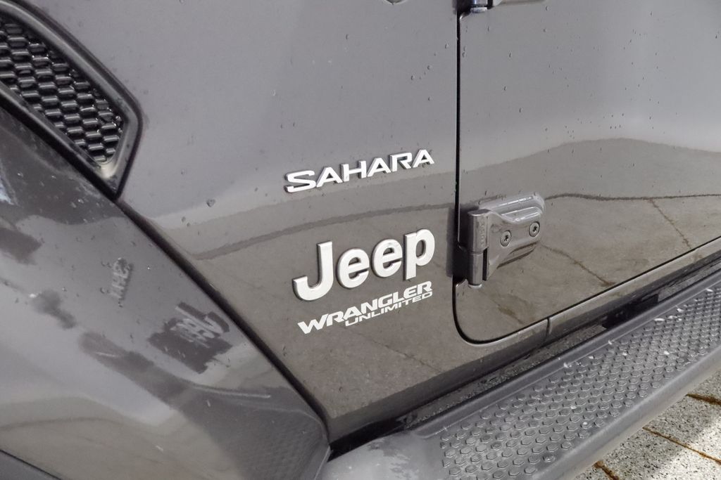 Thumbnail: 2019 Jeep Wrangler - 7