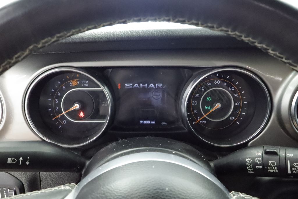 Thumbnail: 2019 Jeep Wrangler - 14