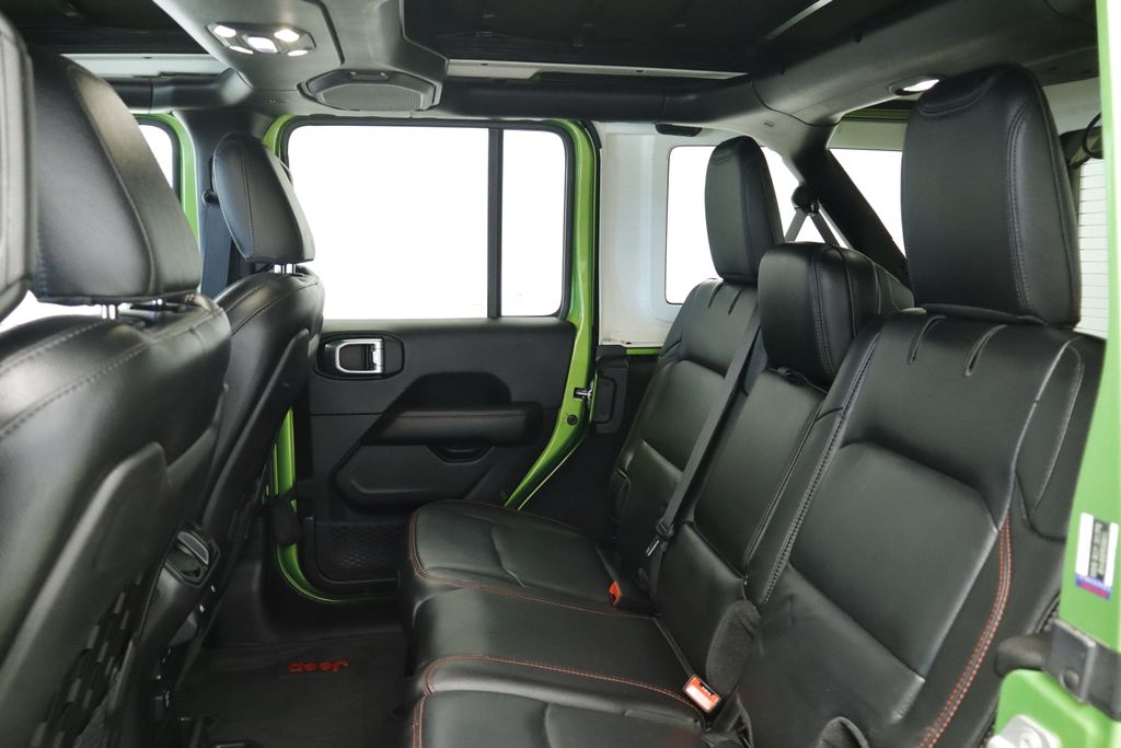 Thumbnail: 2019 Jeep Wrangler - 23