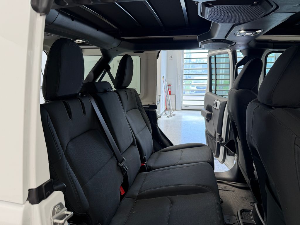 Thumbnail: 2023 Jeep Wrangler - 21