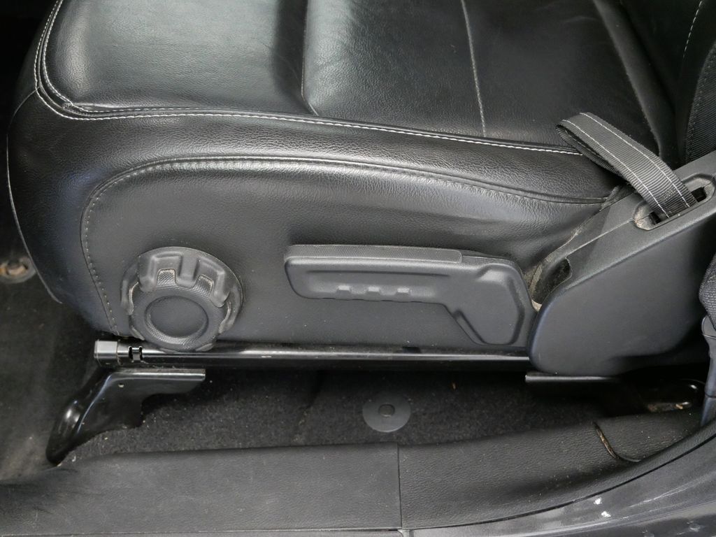 Thumbnail: 2022 Jeep Wrangler - 20