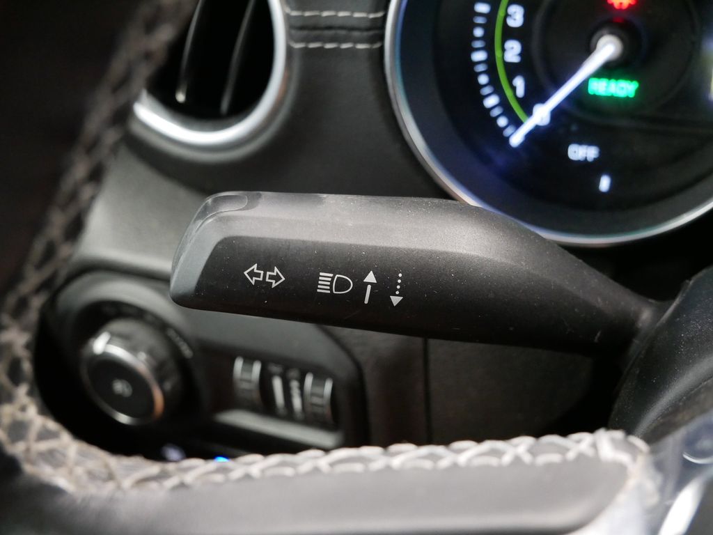 Thumbnail: 2022 Jeep Wrangler - 33