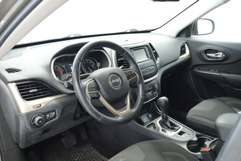 Thumbnail: 2016 Jeep Cherokee - 2