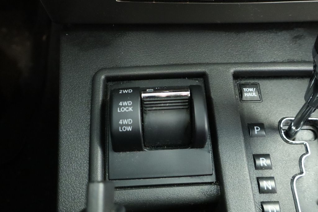 Thumbnail: 2012 Jeep Liberty - 37