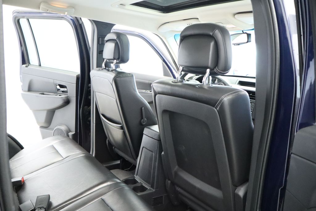 Thumbnail: 2012 Jeep Liberty - 26