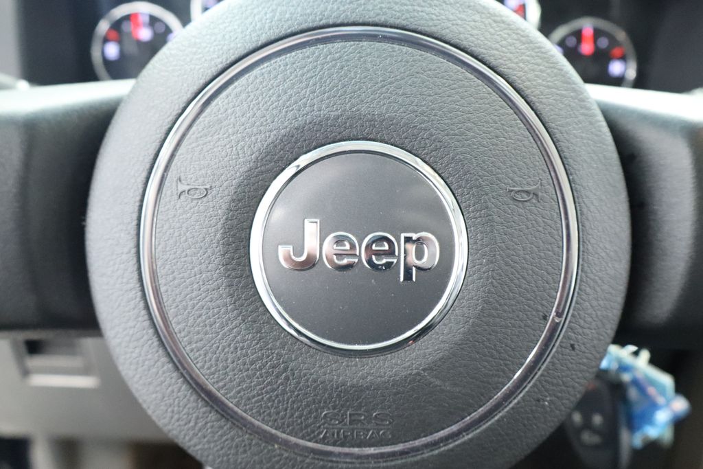 Thumbnail: 2012 Jeep Liberty - 33