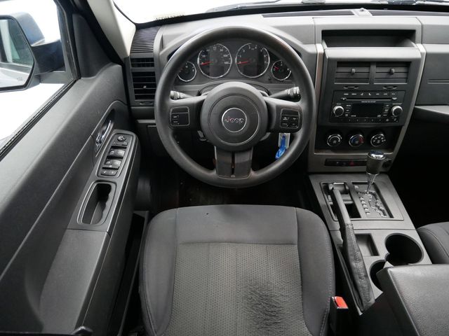 2012 Jeep Liberty Sport 2