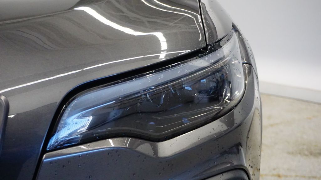 Thumbnail: 2020 Jeep Cherokee - 21