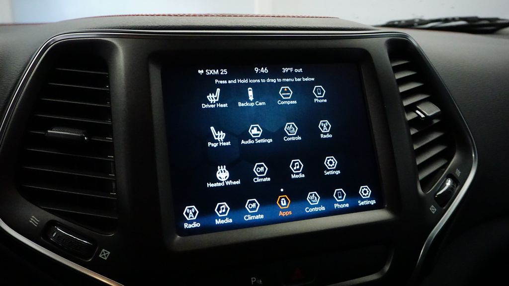 Thumbnail: 2020 Jeep Cherokee - 12