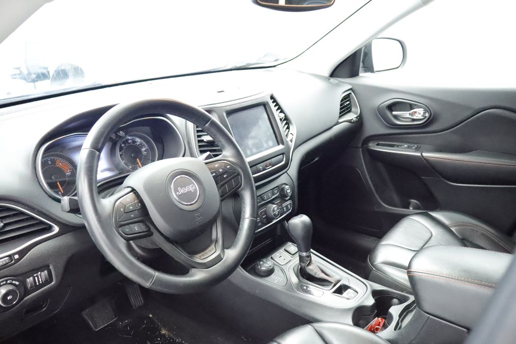 Thumbnail: 2019 Jeep Cherokee - 2