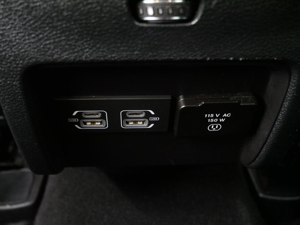 Thumbnail: 2022 Jeep Cherokee - 21