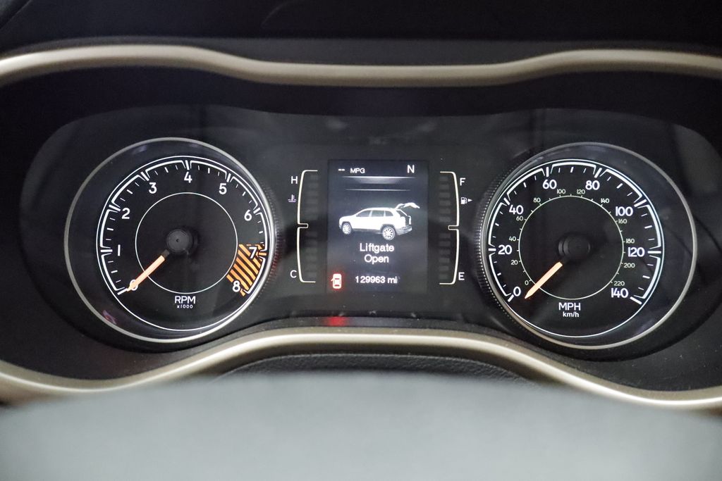 Thumbnail: 2014 Jeep Cherokee - 10