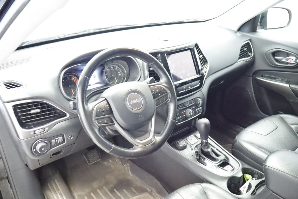 Thumbnail: 2020 Jeep Cherokee - 2