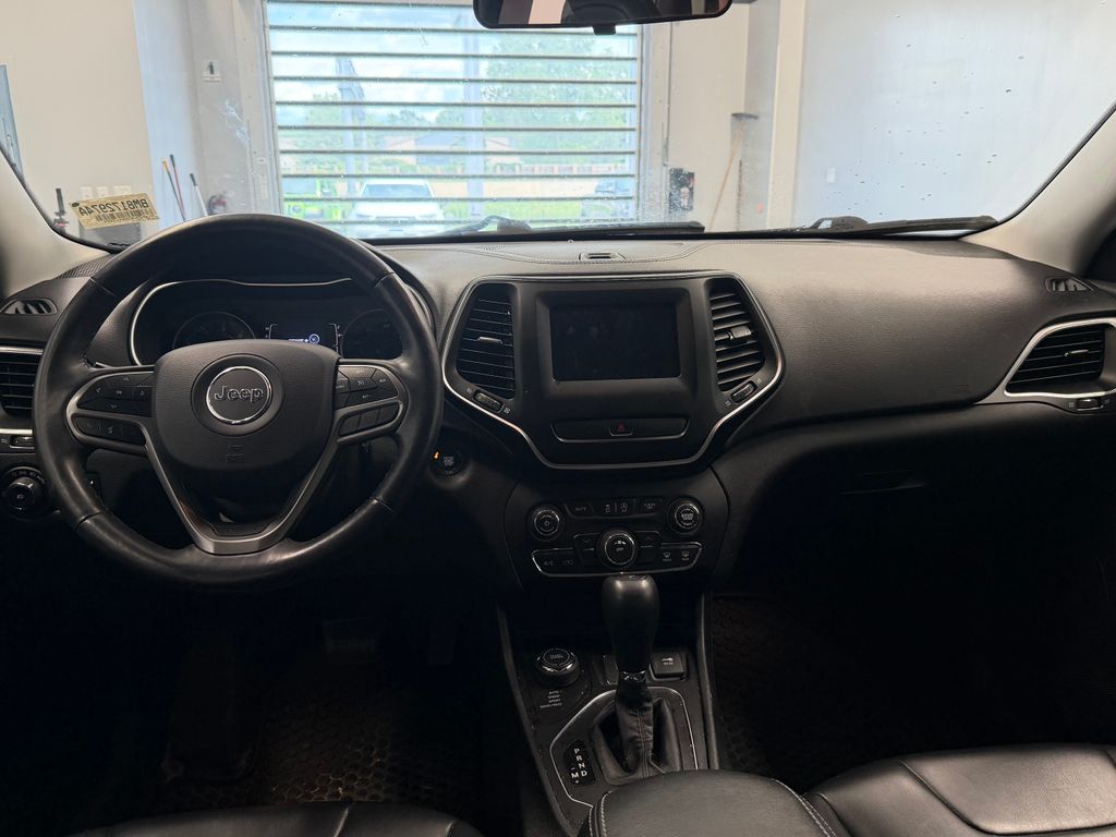 Thumbnail: 2019 Jeep Cherokee - 2