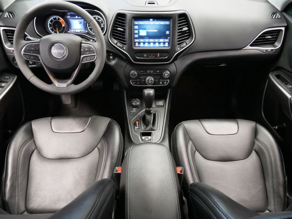 Thumbnail: 2022 Jeep Cherokee - 11