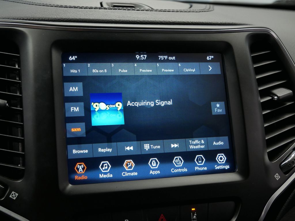 Thumbnail: 2022 Jeep Cherokee - 34