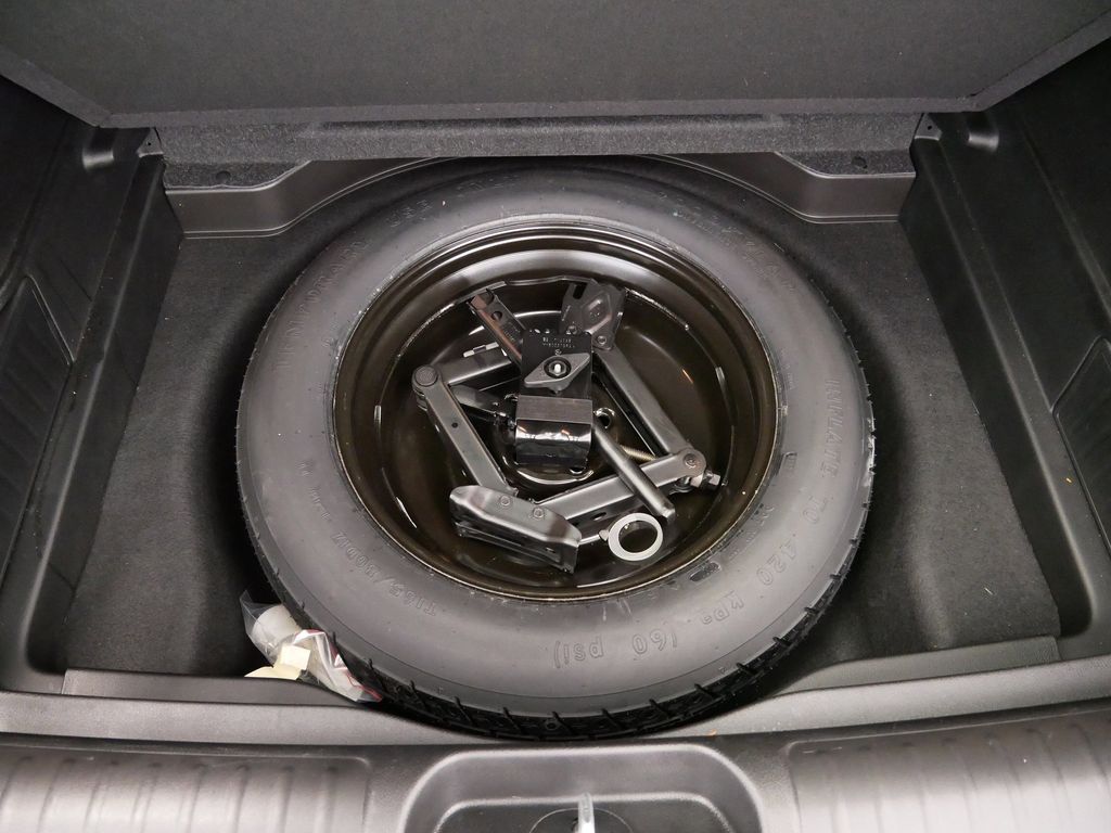 Thumbnail: 2022 Jeep Cherokee - 6