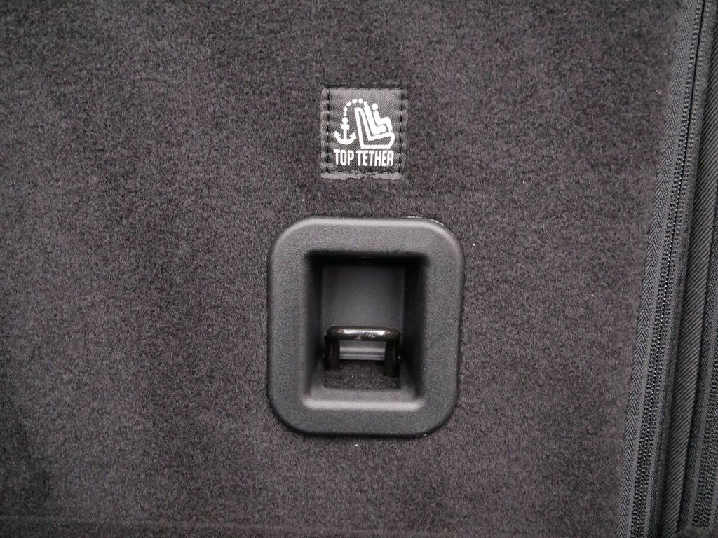 Thumbnail: 2022 Jeep Cherokee - 20