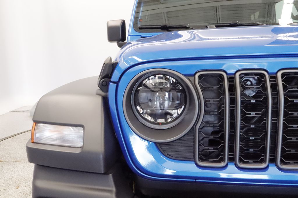 Thumbnail: 2026 Jeep Wrangler - 15