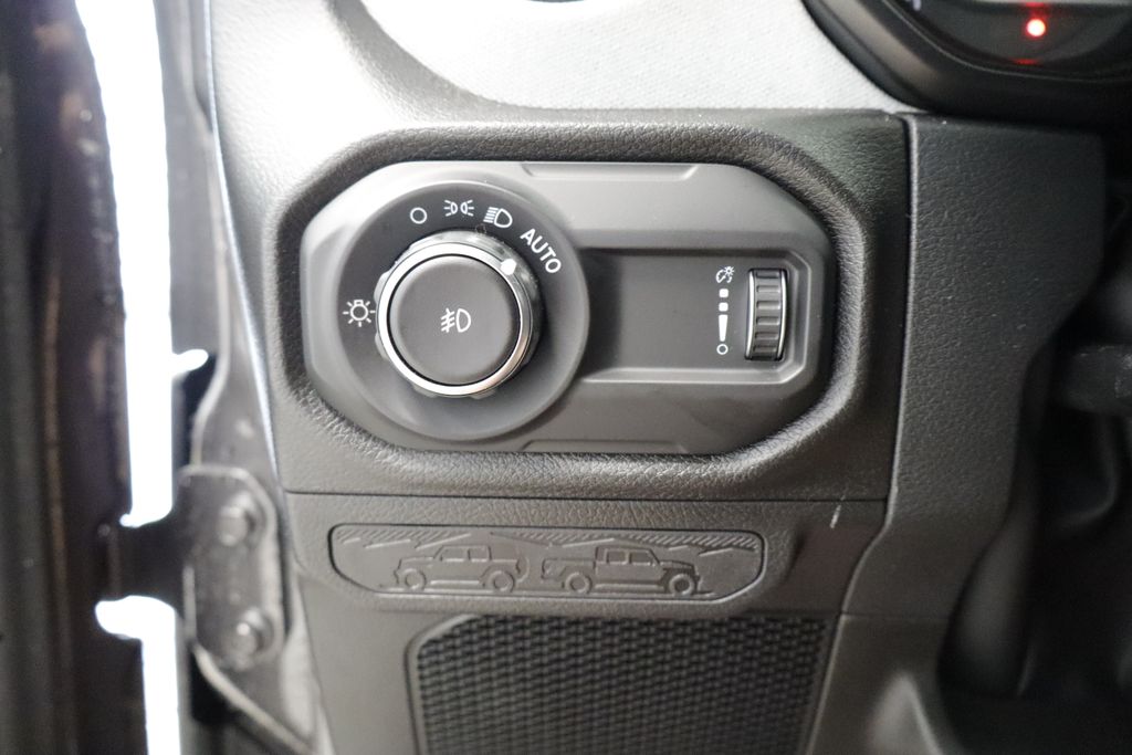 Thumbnail: 2026 Jeep Wrangler - 27