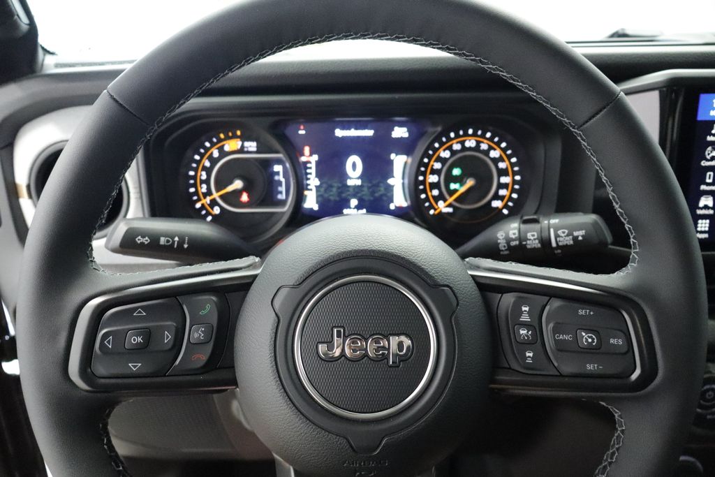 Thumbnail: 2026 Jeep Wrangler - 28