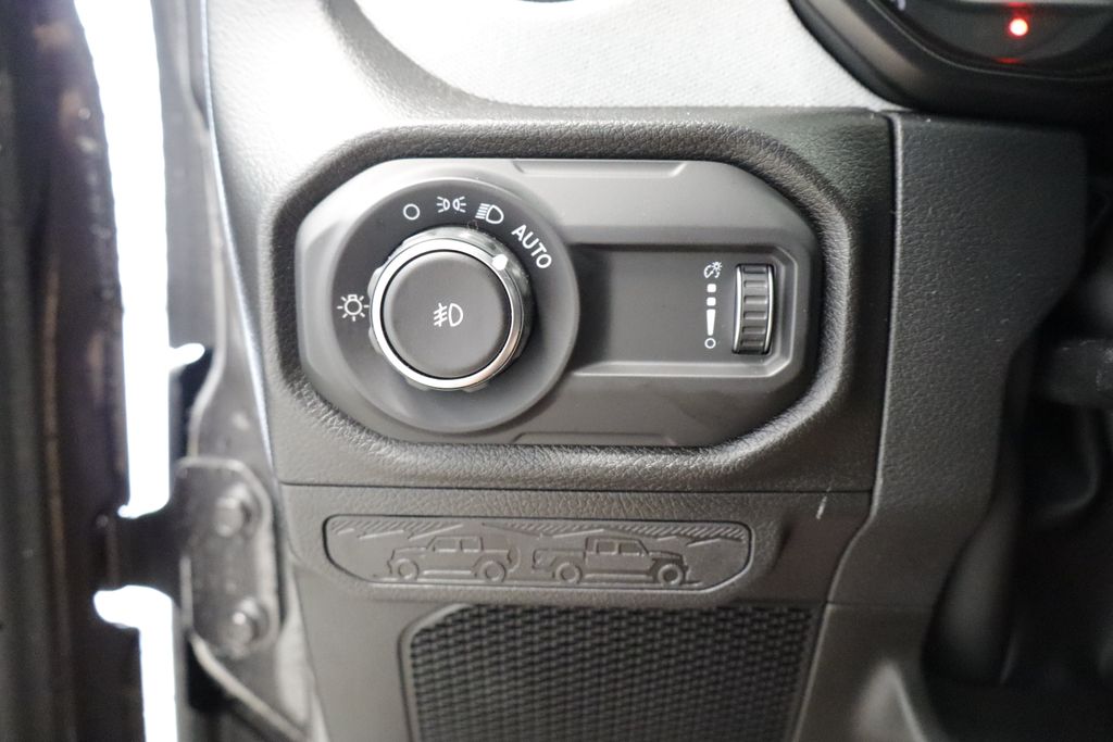 Thumbnail: 2026 Jeep Wrangler - 27