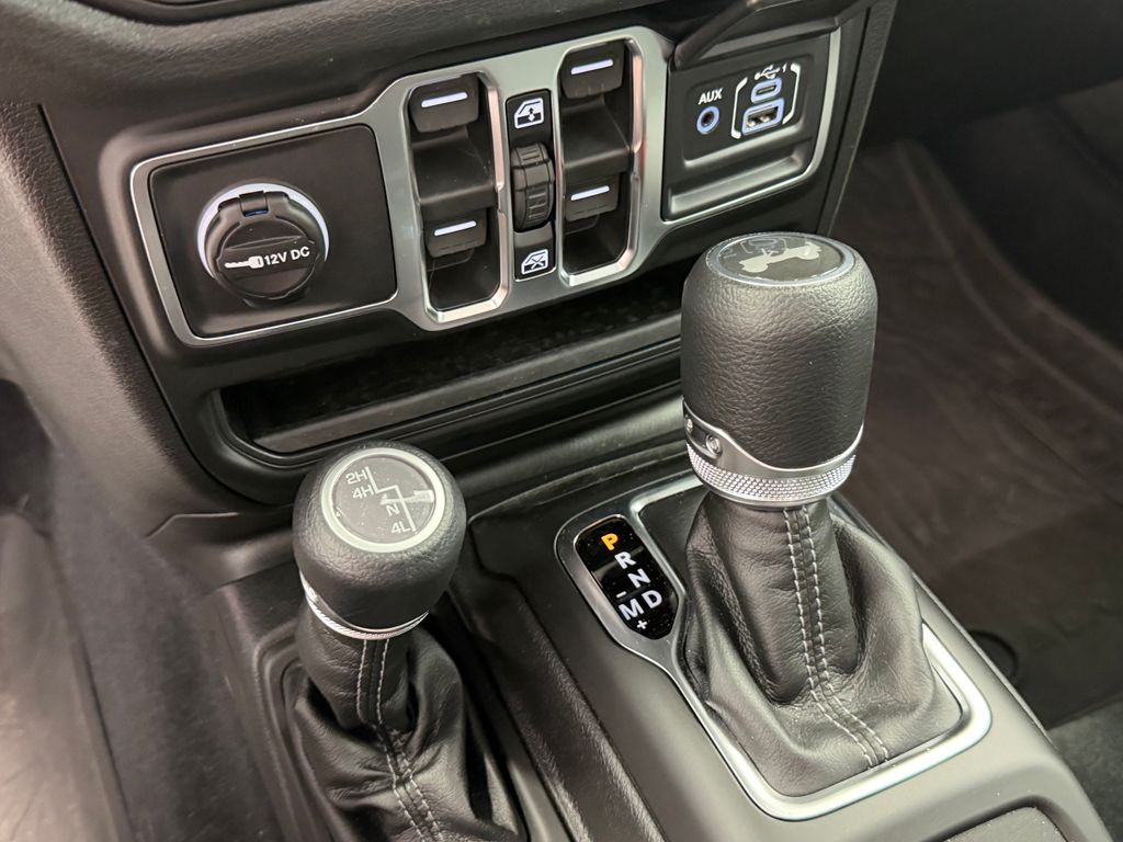 Thumbnail: 2026 Jeep Wrangler - 14