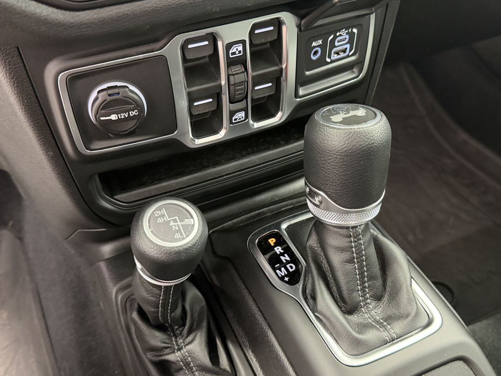 Thumbnail: 2026 Jeep Wrangler - 14