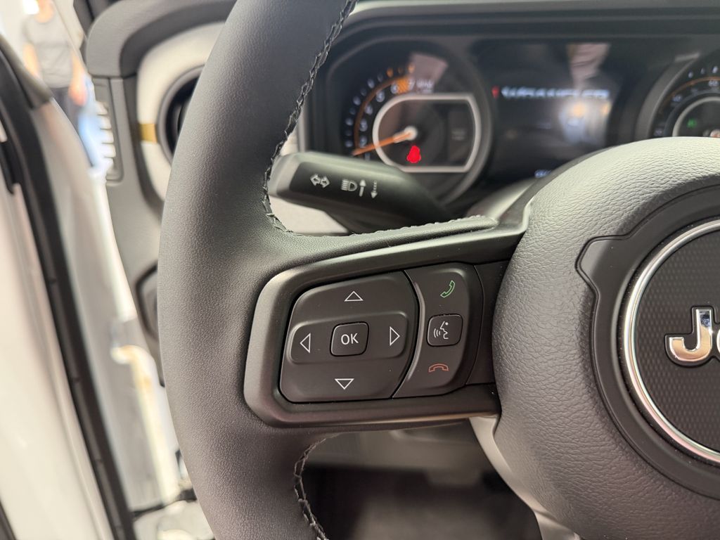 Thumbnail: 2026 Jeep Wrangler - 23