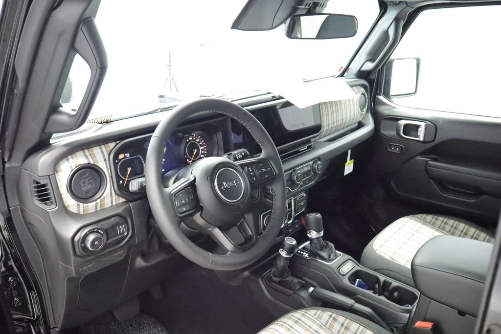 Thumbnail: 2026 Jeep Wrangler - 10