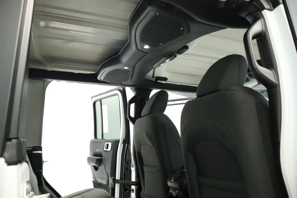 Thumbnail: 2026 Jeep Wrangler - 11