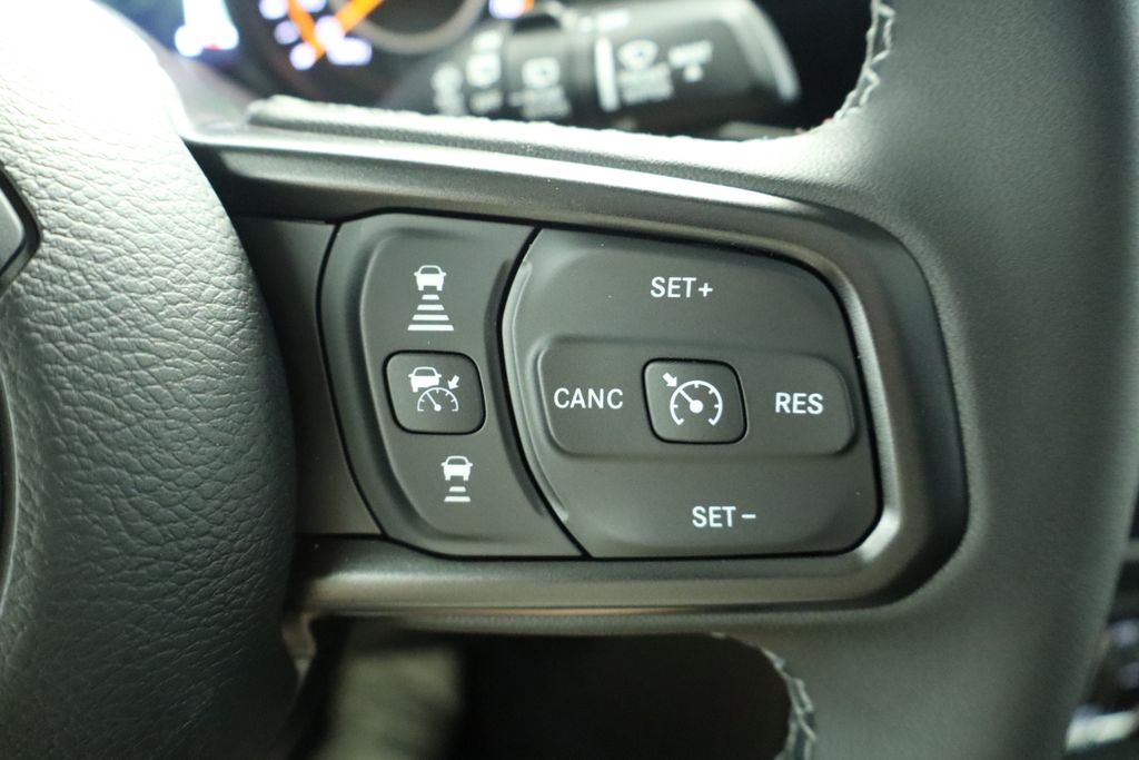 Thumbnail: 2026 Jeep Wrangler - 34