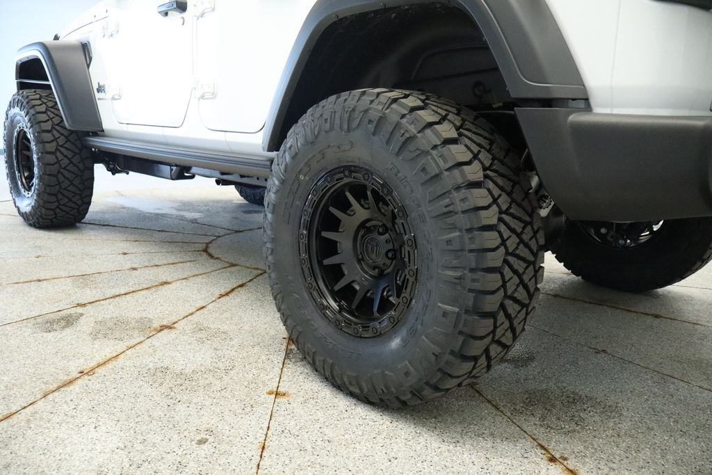 Thumbnail: 2026 Jeep Wrangler - 25