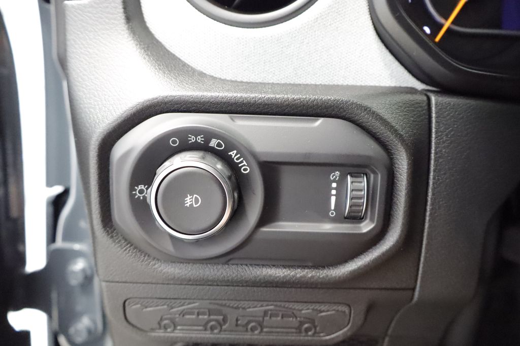 Thumbnail: 2026 Jeep Wrangler - 22
