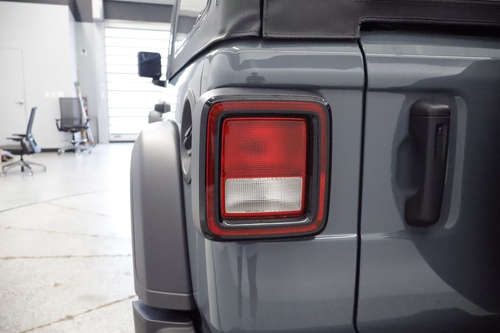 Thumbnail: 2026 Jeep Wrangler - 20