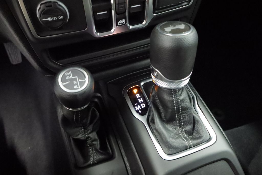 Thumbnail: 2026 Jeep Wrangler - 15