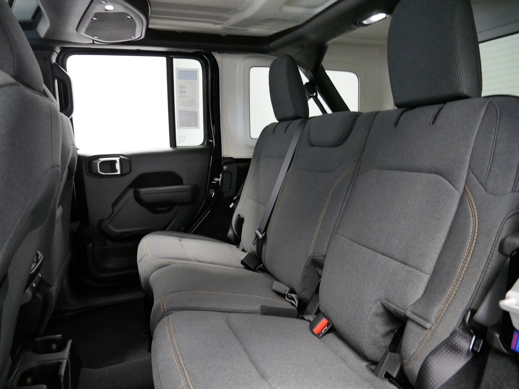 Thumbnail: 2026 Jeep Wrangler - 23