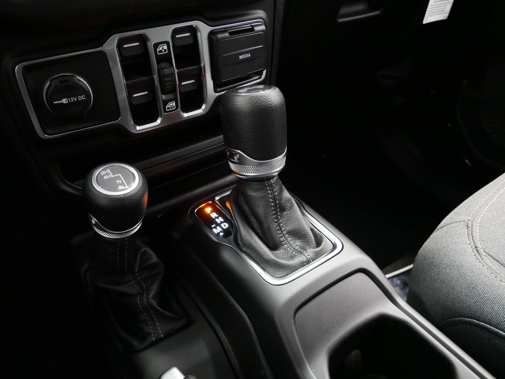 Thumbnail: 2026 Jeep Wrangler - 16