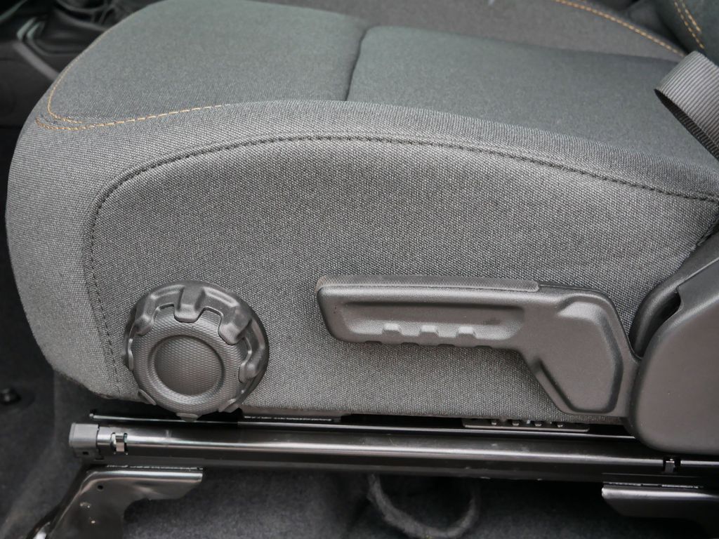 Thumbnail: 2026 Jeep Wrangler - 19