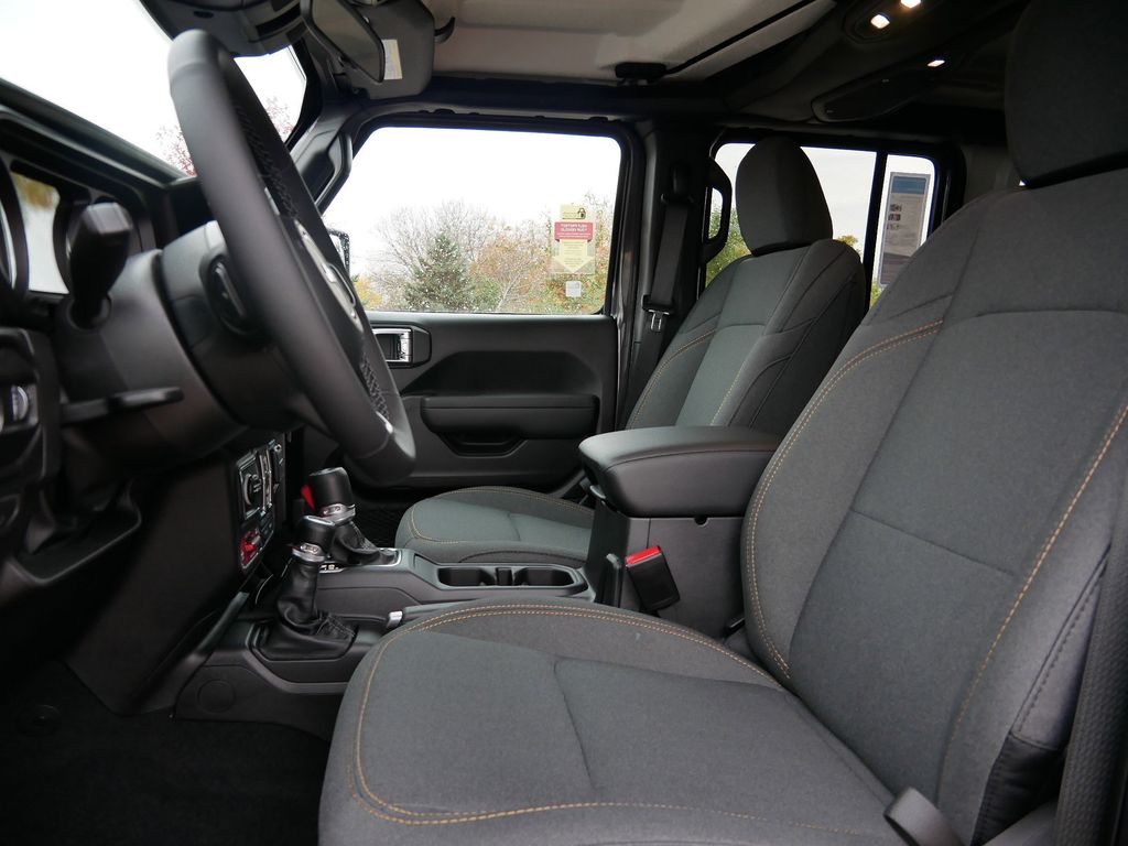 Thumbnail: 2026 Jeep Wrangler - 10