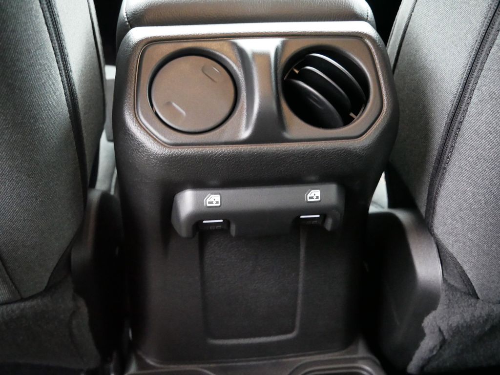 Thumbnail: 2026 Jeep Wrangler - 25