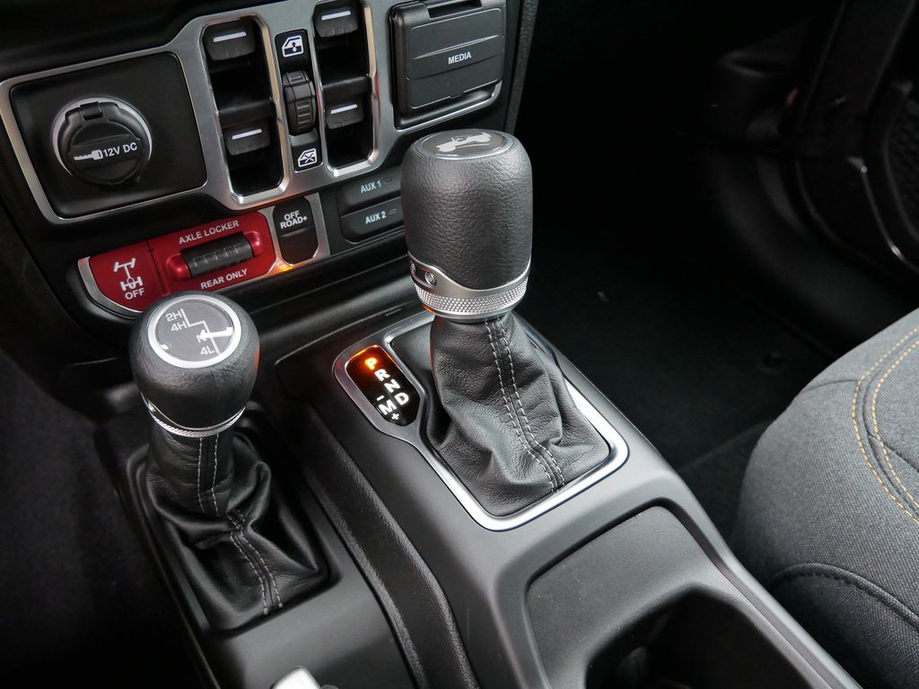 Thumbnail: 2026 Jeep Wrangler - 15